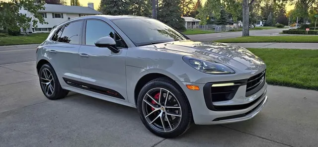 2023 Porsche Macan S Sport Utility 4D
