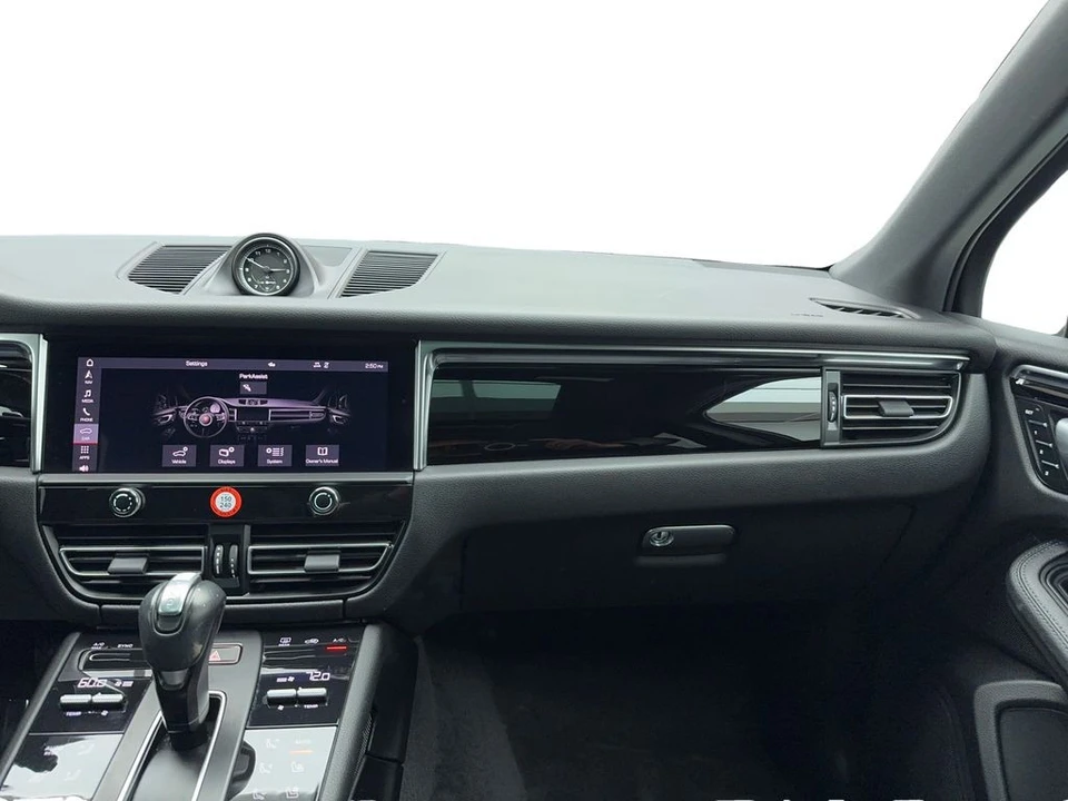 2023 Porsche Macan S - Image 23 of 31