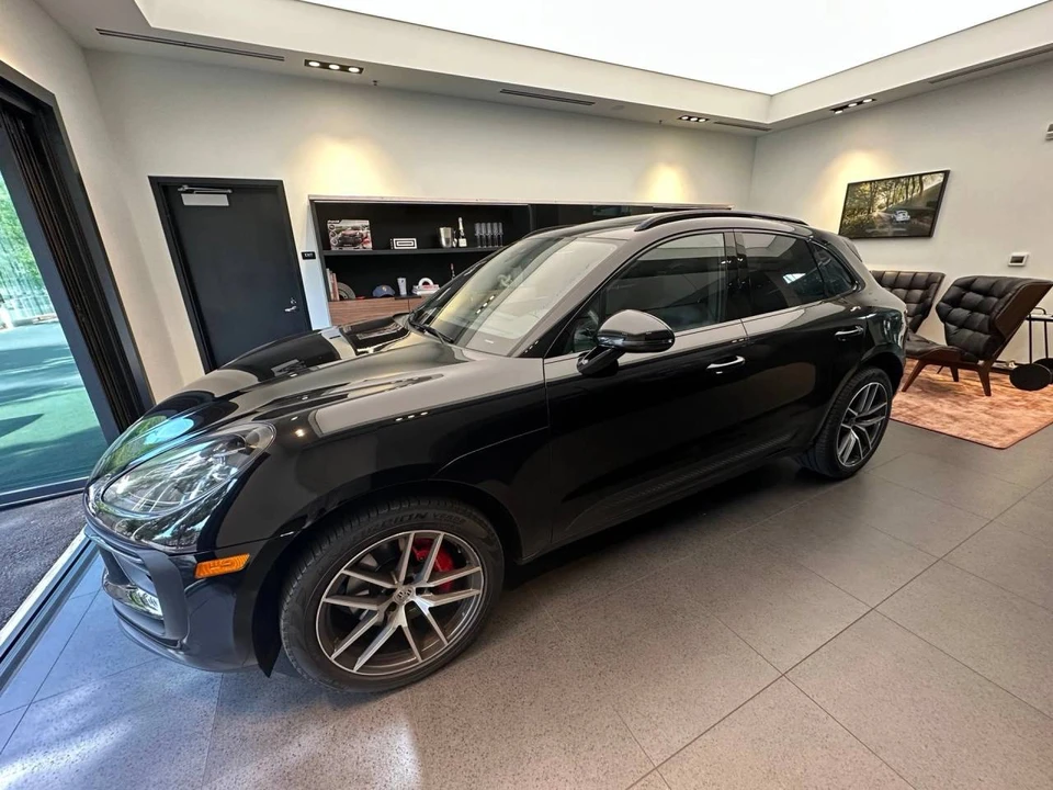 2023 Porsche Macan S - Image 2 of 5