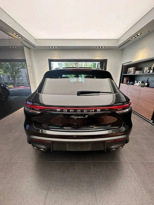 2023 Porsche Macan S - Image 5 of 5