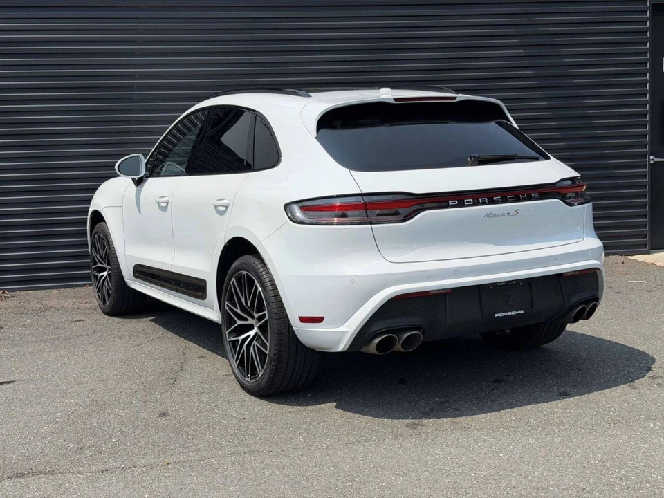 2023 Porsche Macan S - Image 3 of 5
