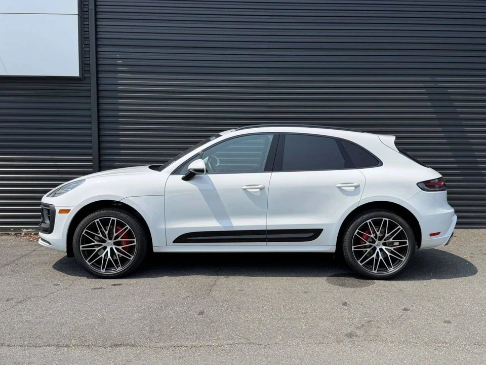 2023 Porsche Macan S - Image 2 of 5