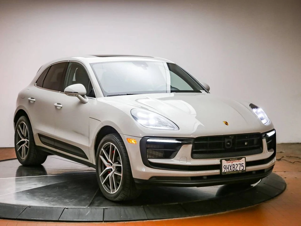 2023 Porsche Macan S - Image 4 of 5