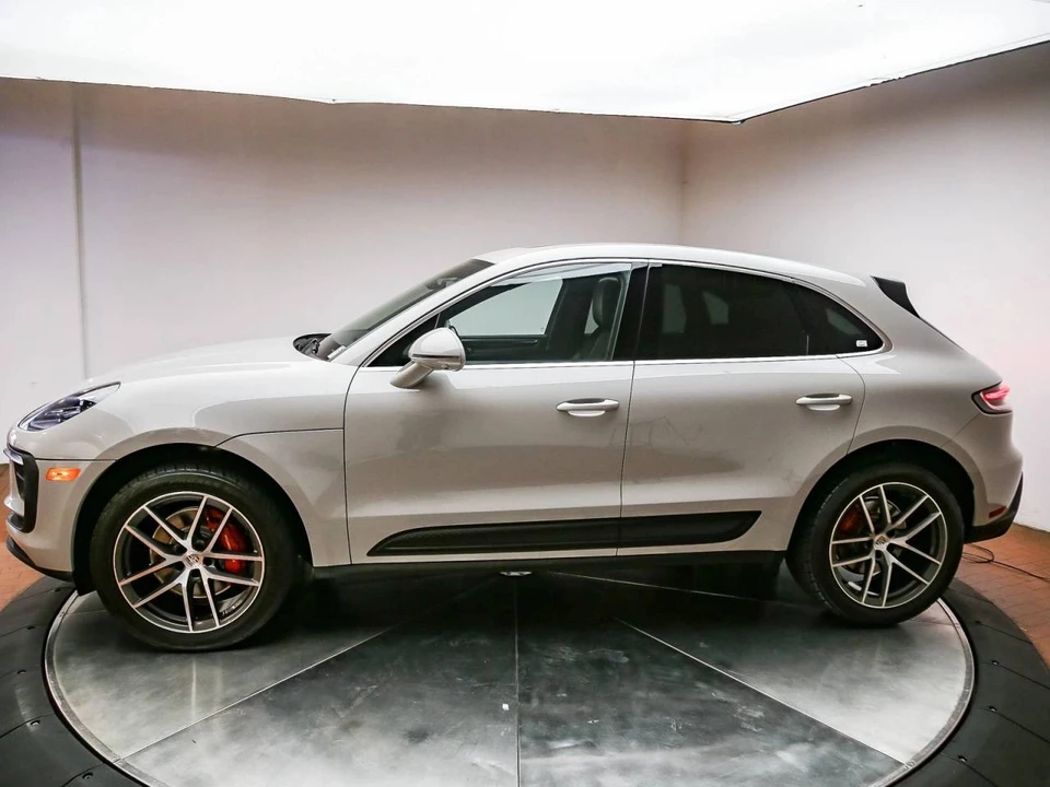 2023 Porsche Macan S - Image 2 of 5