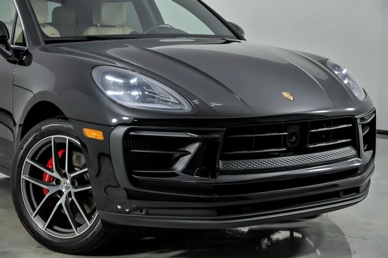 2023 Porsche Macan S - Image 3 of 31