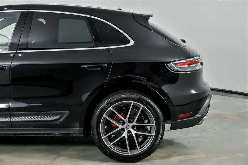2023 Porsche Macan S - Image 9 of 31