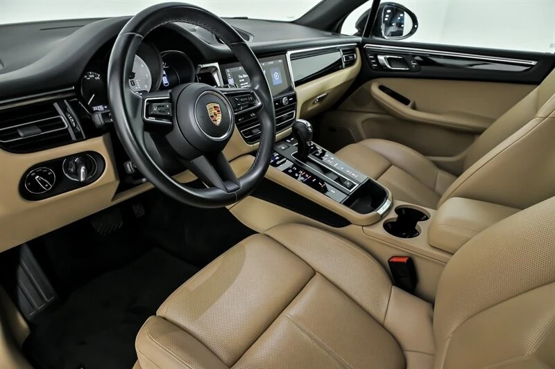 2023 Porsche Macan S - Image 21 of 31