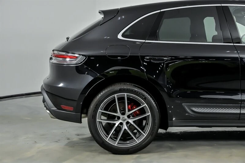 2023 Porsche Macan S - Image 13 of 31