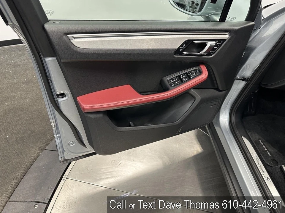 2023 Porsche Macan S - Image 12 of 21