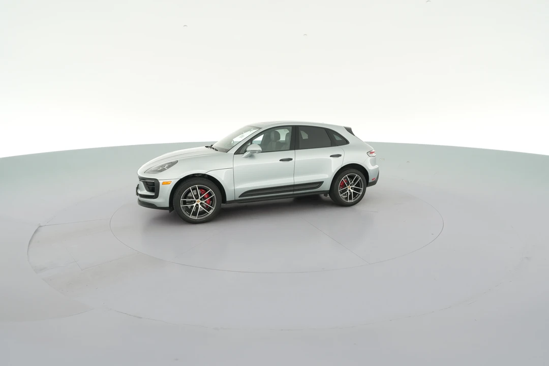 2023 Porsche Macan S - Image 28 of 31