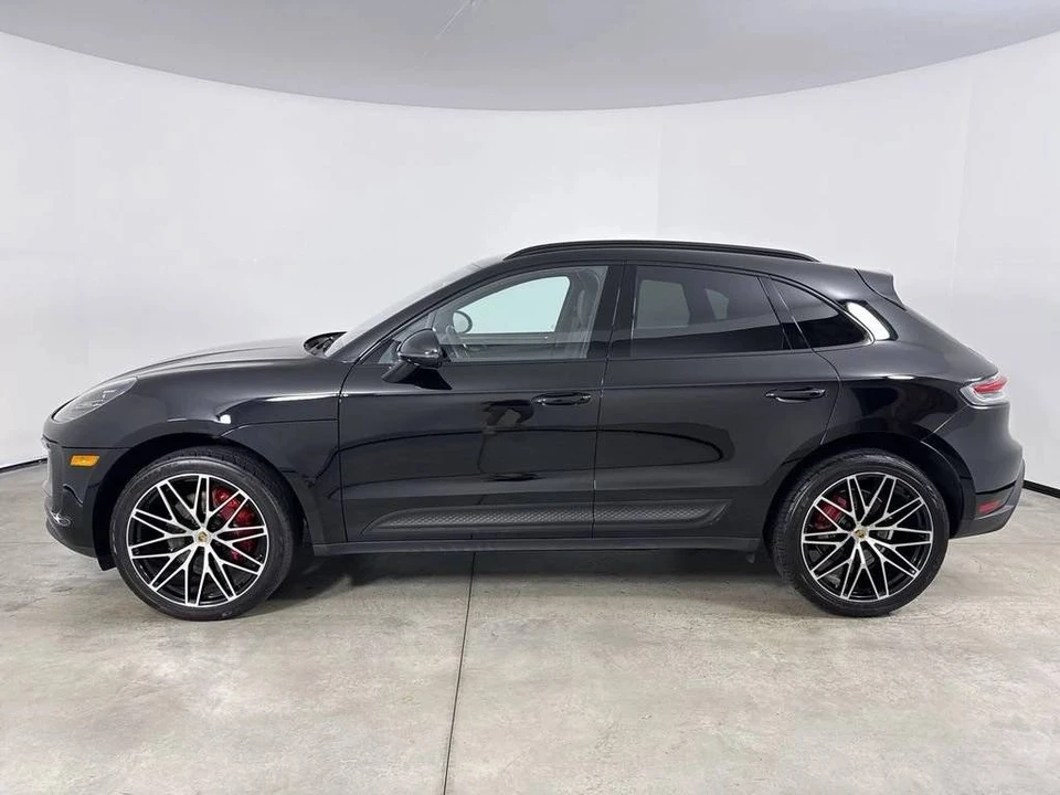 2023 Porsche Macan S - Image 2 of 5