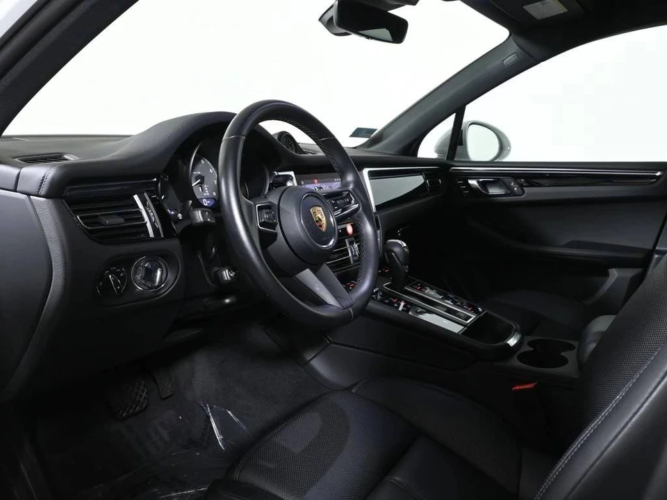 2023 Porsche Macan S - Image 4 of 5