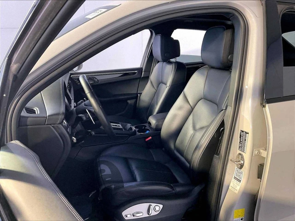 2023 Porsche Macan S - Image 5 of 5