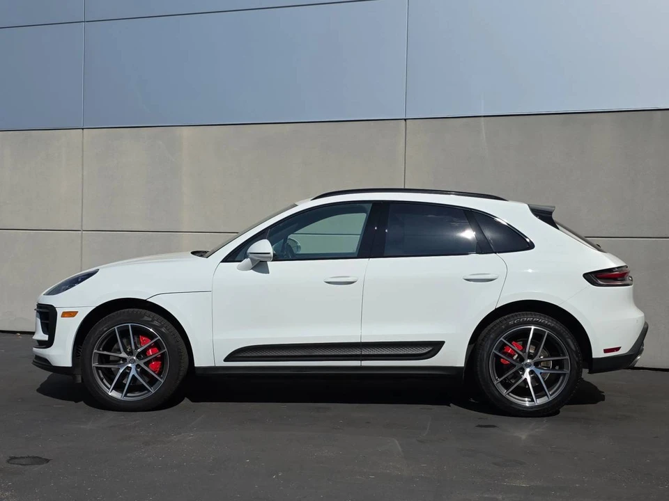 2023 Porsche Macan S - Image 2 of 5
