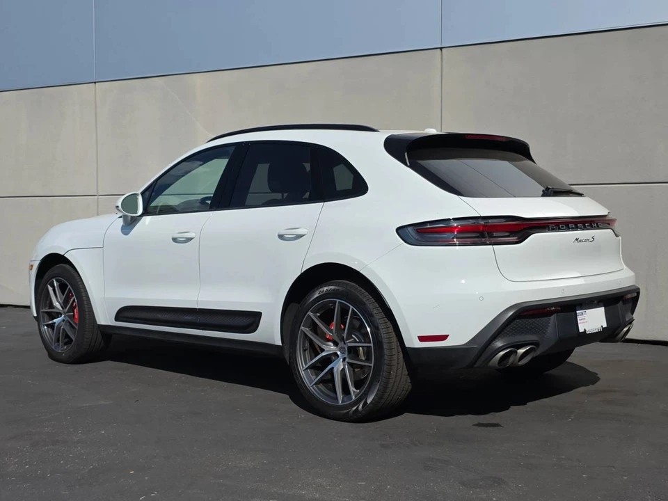 2023 Porsche Macan S - Image 3 of 5