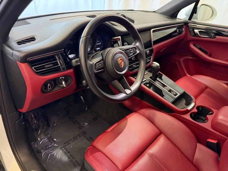 2023 Porsche Macan S - Image 4 of 5