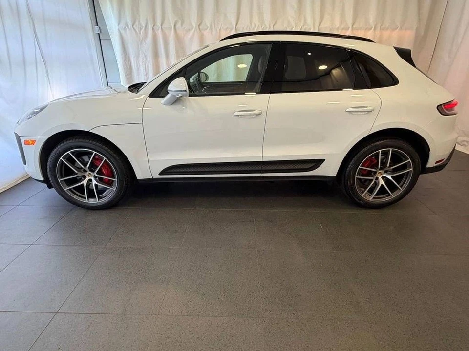 2023 Porsche Macan S - Image 2 of 5