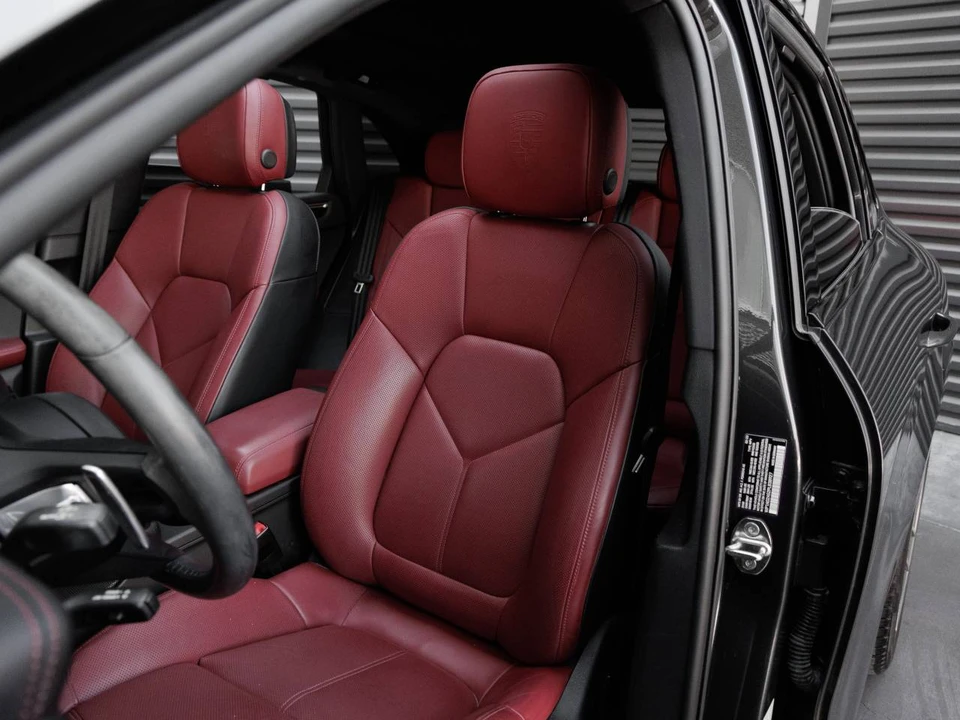 2023 Porsche Macan S - Image 5 of 5