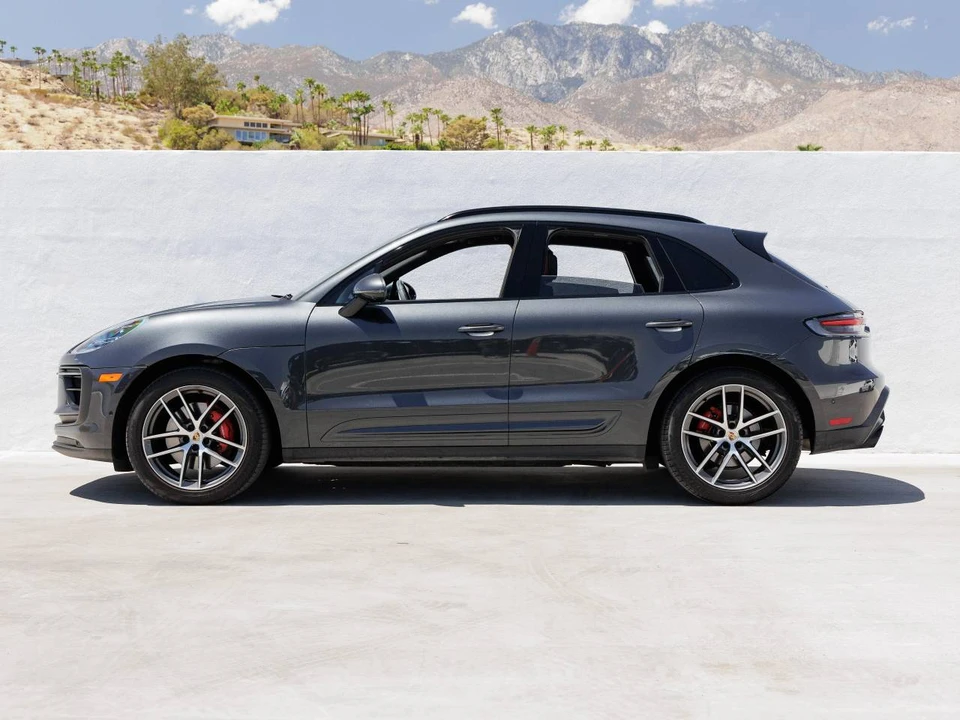 2023 Porsche Macan S - Image 2 of 5