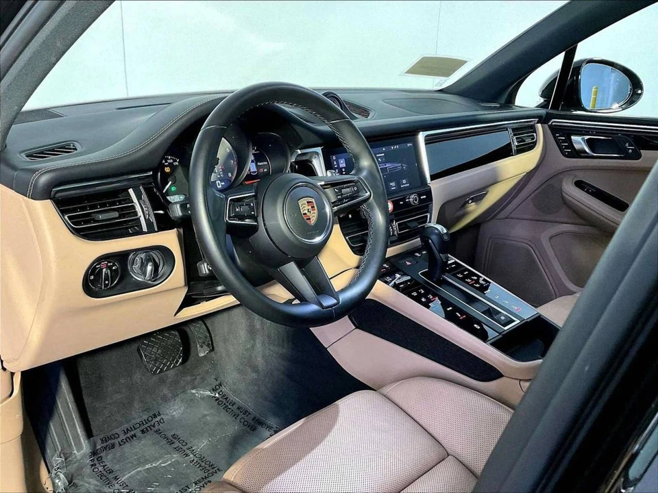 2023 Porsche Macan S - Image 4 of 5