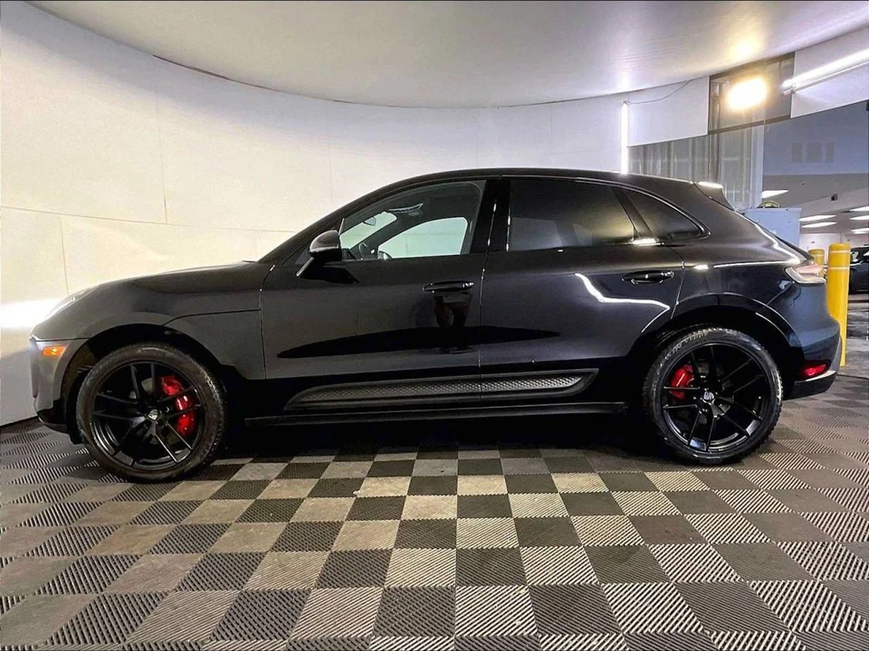 2023 Porsche Macan S - Image 2 of 5