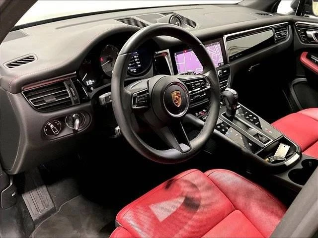 2023 Porsche Macan S - Image 4 of 5