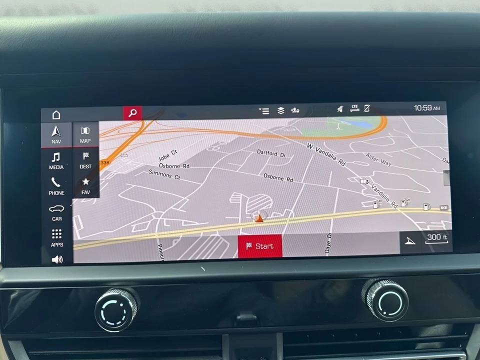 2023 Porsche Macan S - Image 20 of 31