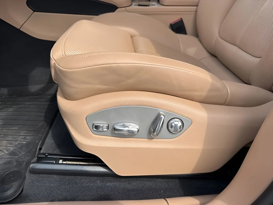 2023 Porsche Macan S - Image 10 of 31