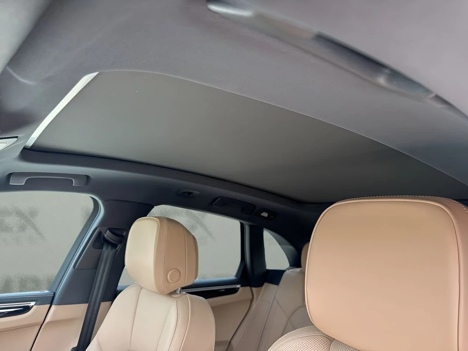 2023 Porsche Macan S - Image 11 of 31