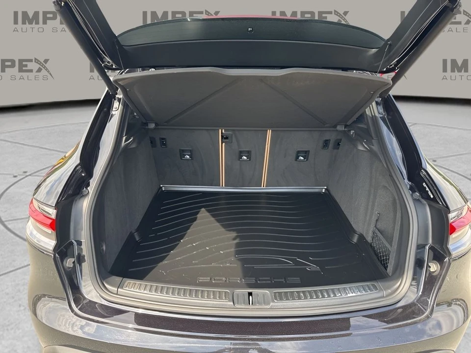 2023 Porsche Macan S - Image 31 of 31