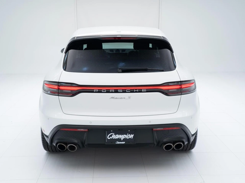 2023 Porsche Macan S - Image 11 of 30