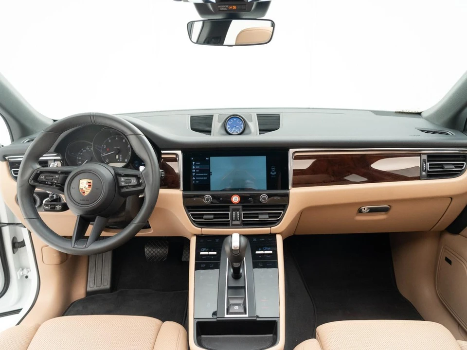2023 Porsche Macan S - Image 29 of 30