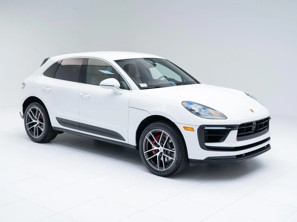 2023 Porsche Macan S - Image 8 of 30