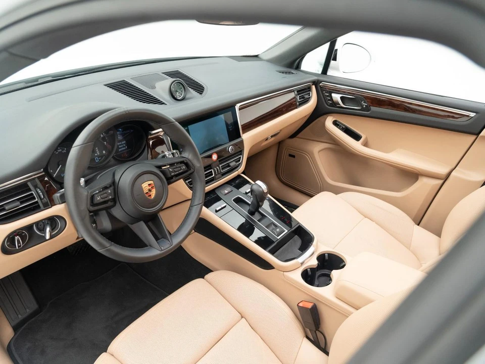 2023 Porsche Macan S - Image 5 of 30