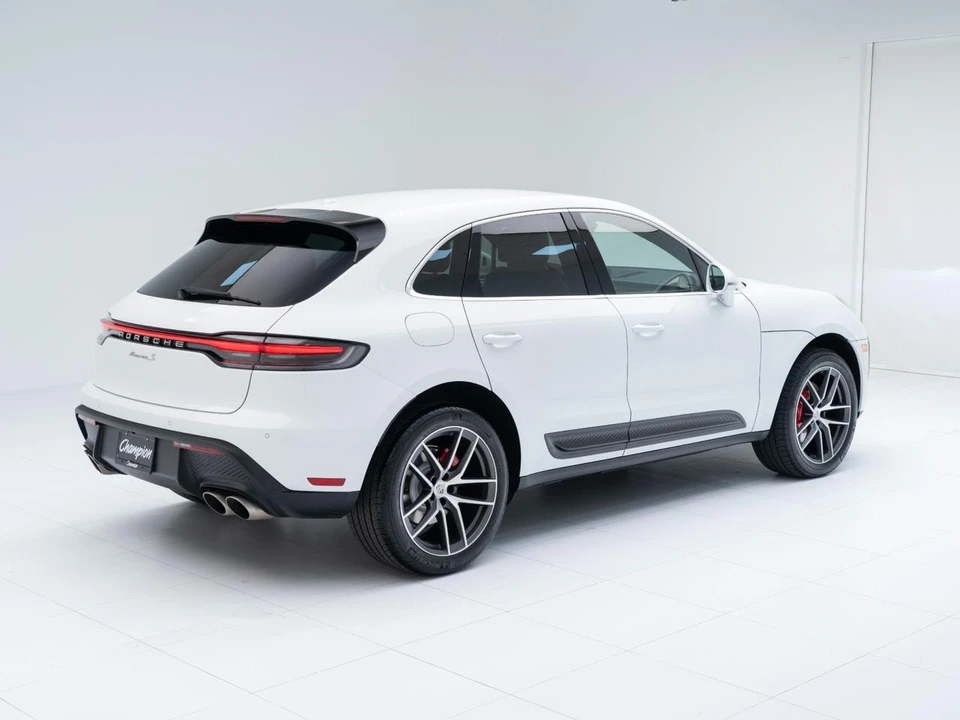 2023 Porsche Macan S - Image 10 of 30
