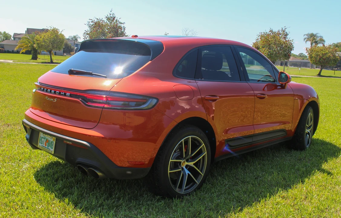 2023 Porsche Macan S - Image 8 of 31