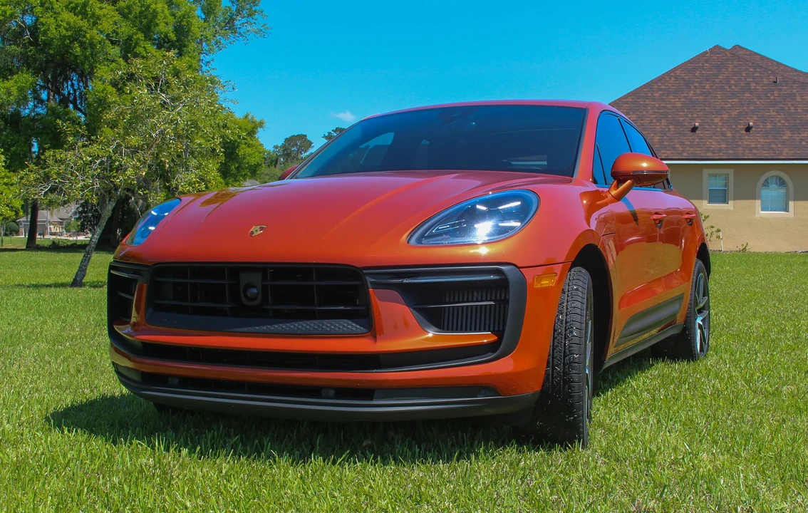 2023 Porsche Macan S - Image 13 of 31