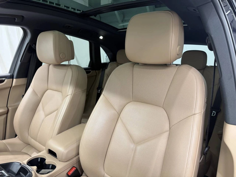 2023 Porsche Macan S - Image 5 of 5