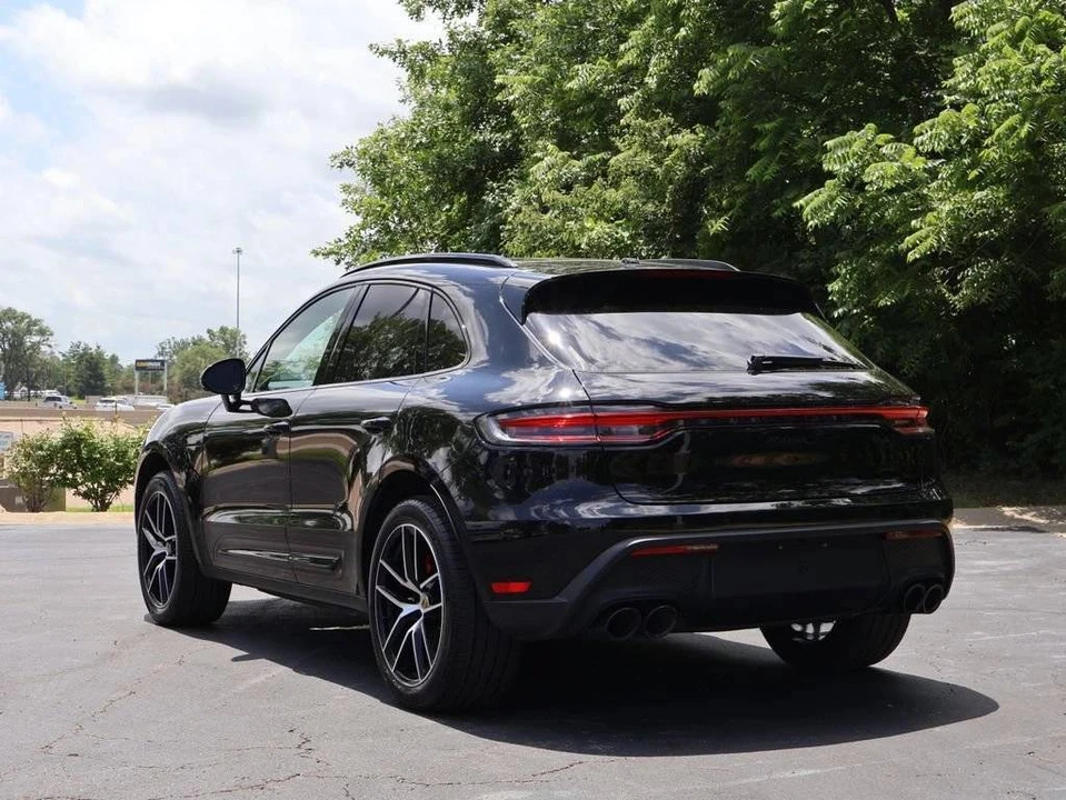 2023 Porsche Macan S - Image 3 of 5