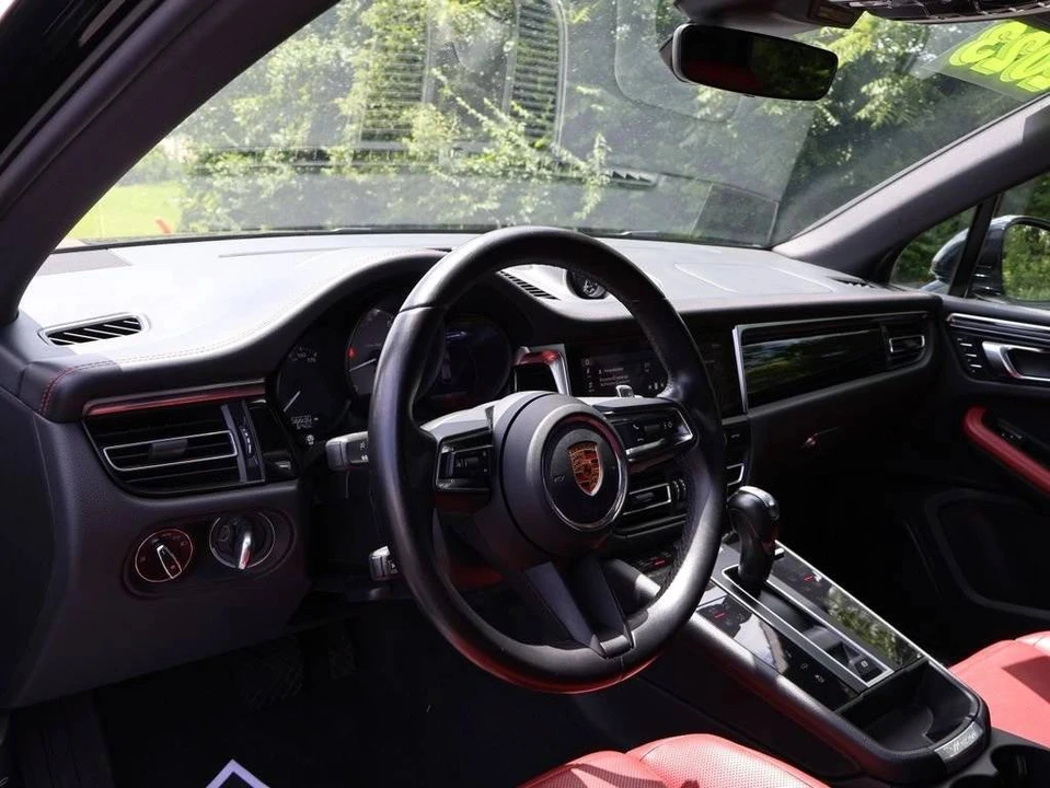 2023 Porsche Macan S - Image 4 of 5