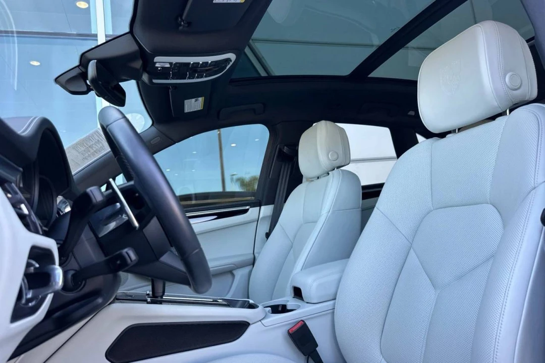 2023 Porsche Macan S - Image 5 of 5