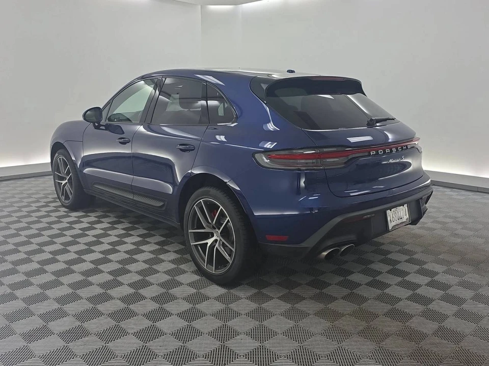 2023 Porsche Macan S - Image 3 of 5
