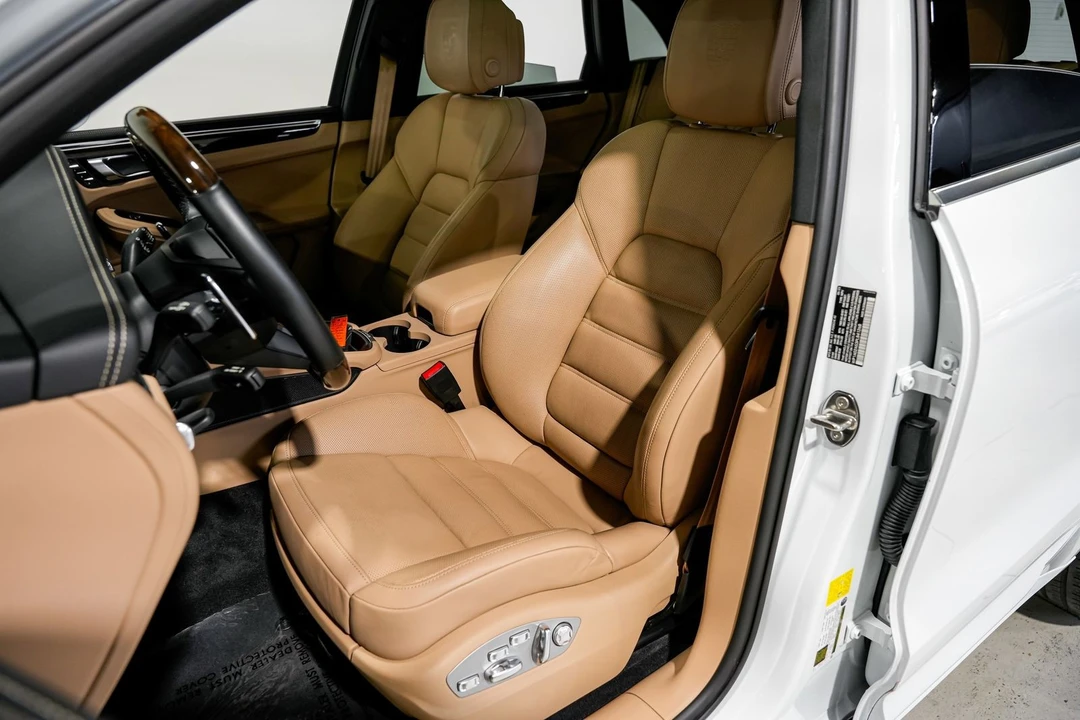2023 Porsche Macan S - Image 20 of 31