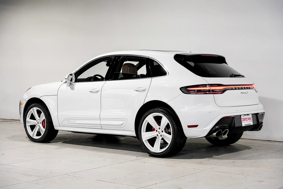 2023 Porsche Macan S - Image 8 of 12