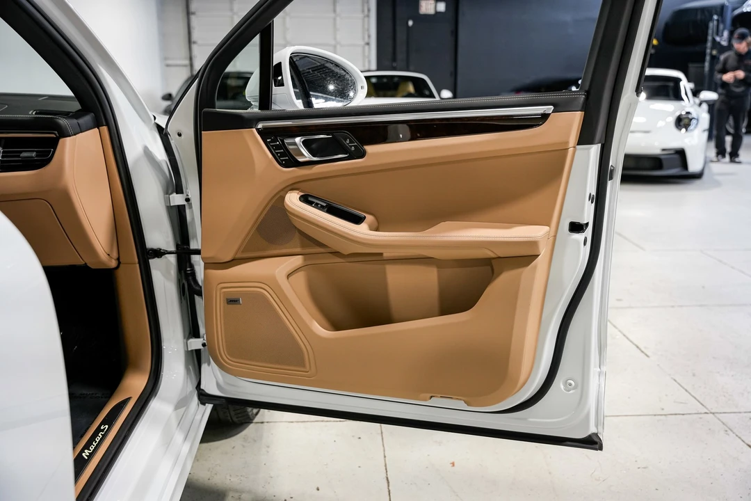 2023 Porsche Macan S - Image 23 of 31