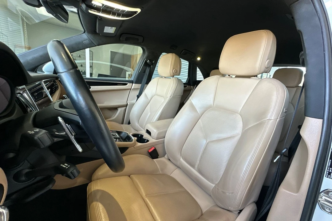 2023 Porsche Macan S - Image 5 of 21