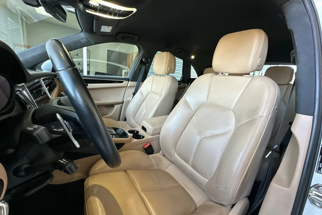 2023 Porsche Macan S - Image 5 of 21