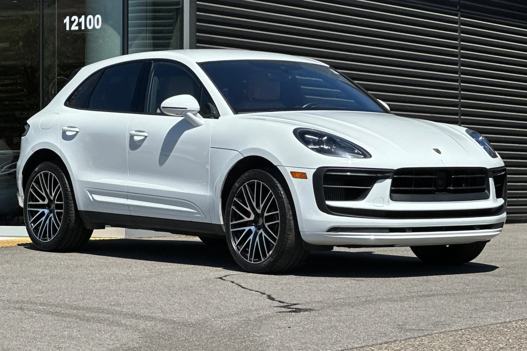 2023 Porsche Macan S - Image 10 of 21
