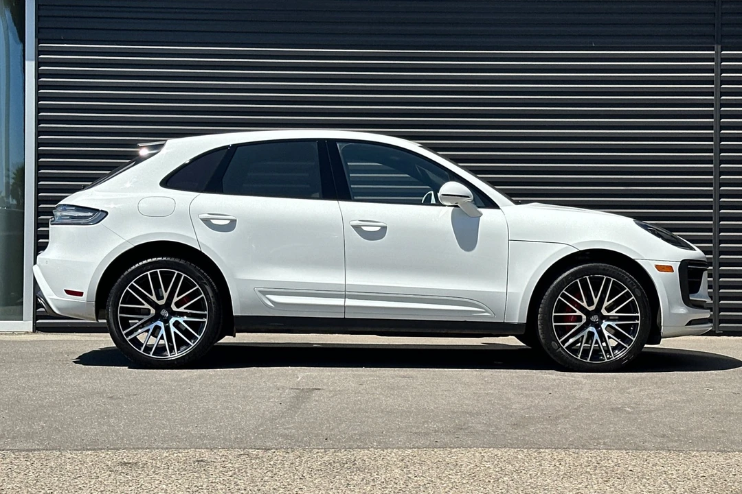 2023 Porsche Macan S - Image 9 of 21
