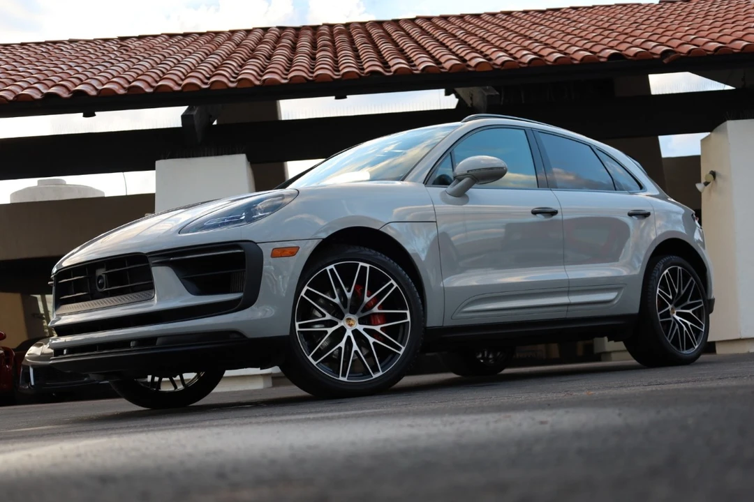 2023 Porsche Macan S - Image 4 of 12